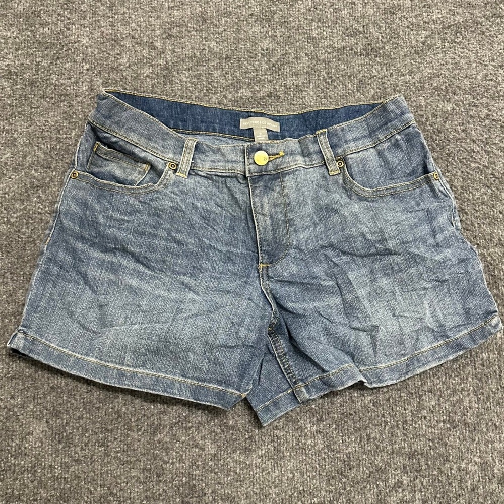 New York & Company Shorts Womens Size 8 Blue Denim Casual Mid Rise Classic Fit